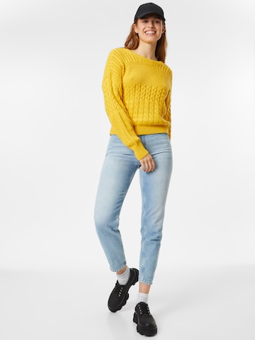 VERO MODA Sweater 'TANGERINE' in Yellow