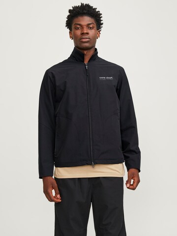 JACK & JONES Funktionsjakke i sort: forside