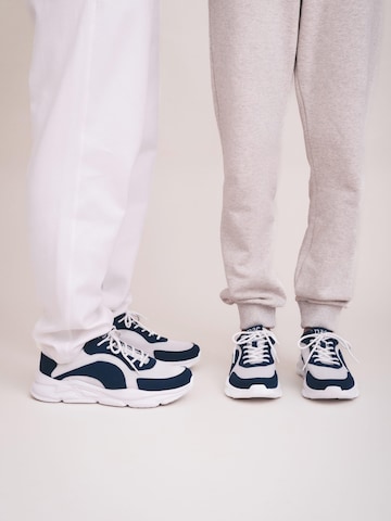 nae Vegan Shoes Tenisky 'Dan' – modrá