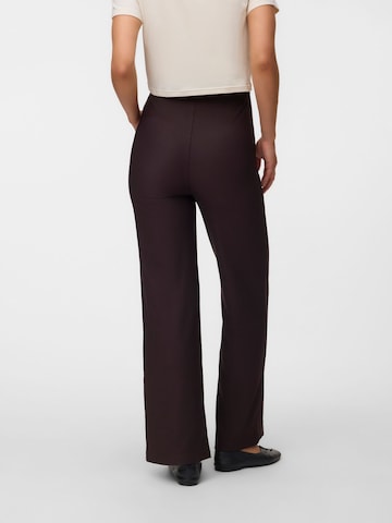 regular Pantaloni di MAMALICIOUS in marrone
