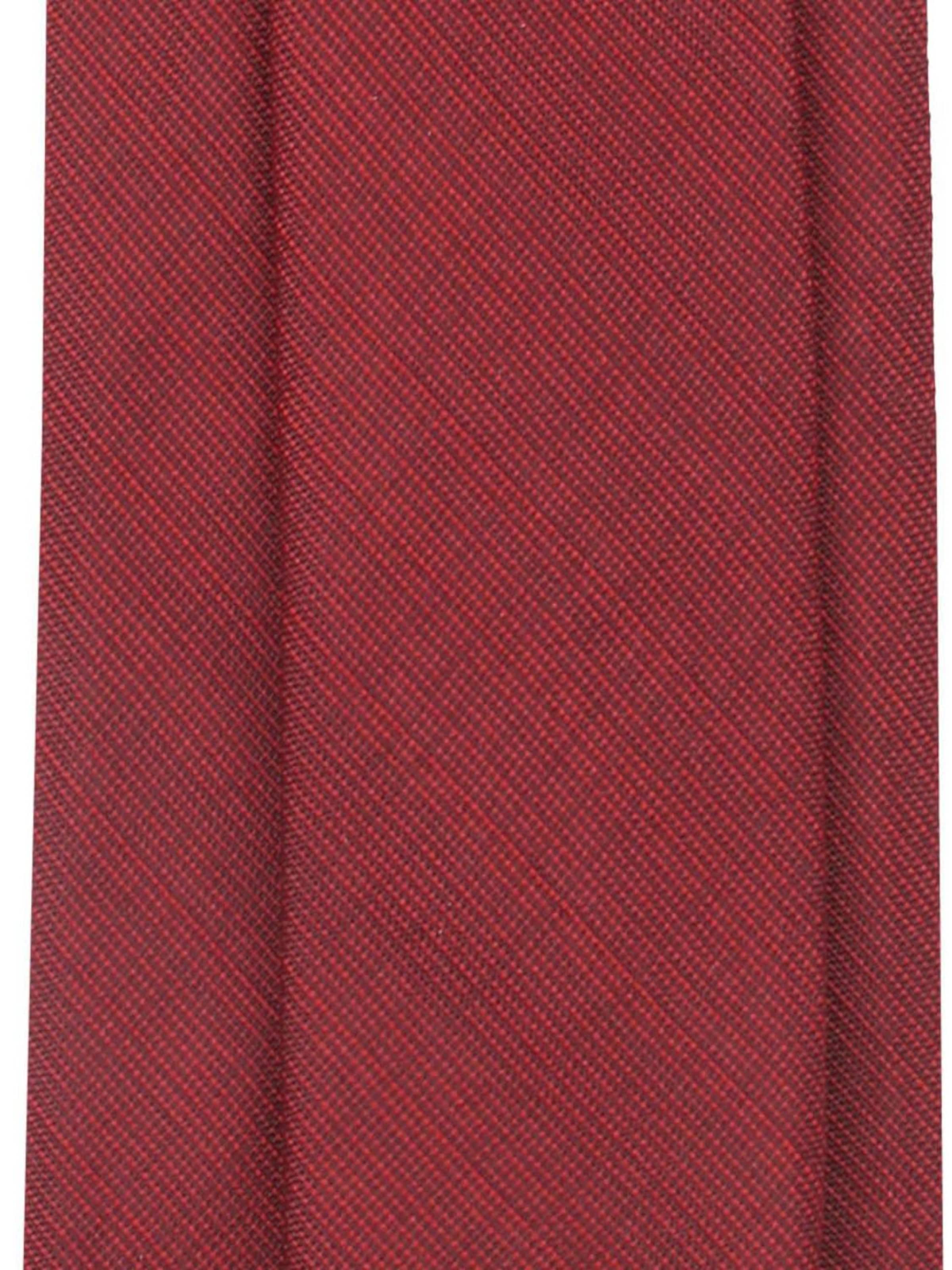 Suitable Tie in Red