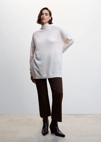 MANGO Pullover i beige