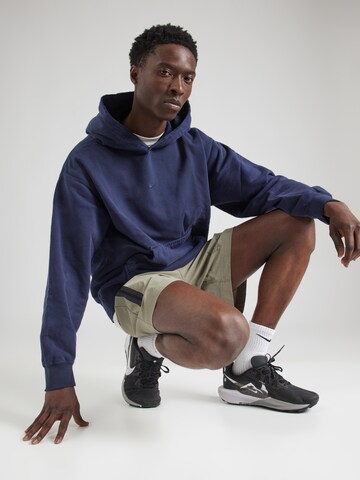Nike Sportswear Sweatshirt 'SOLO SWSH' in Blue