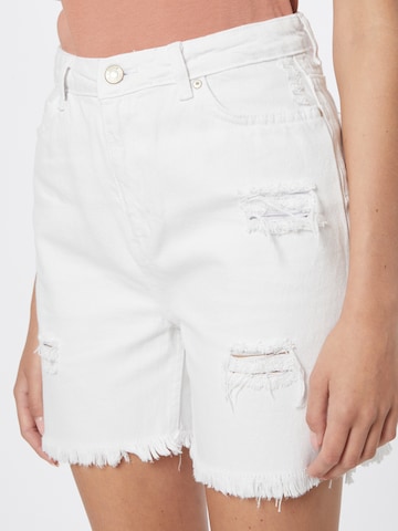 Regular Jean Trendyol en blanc