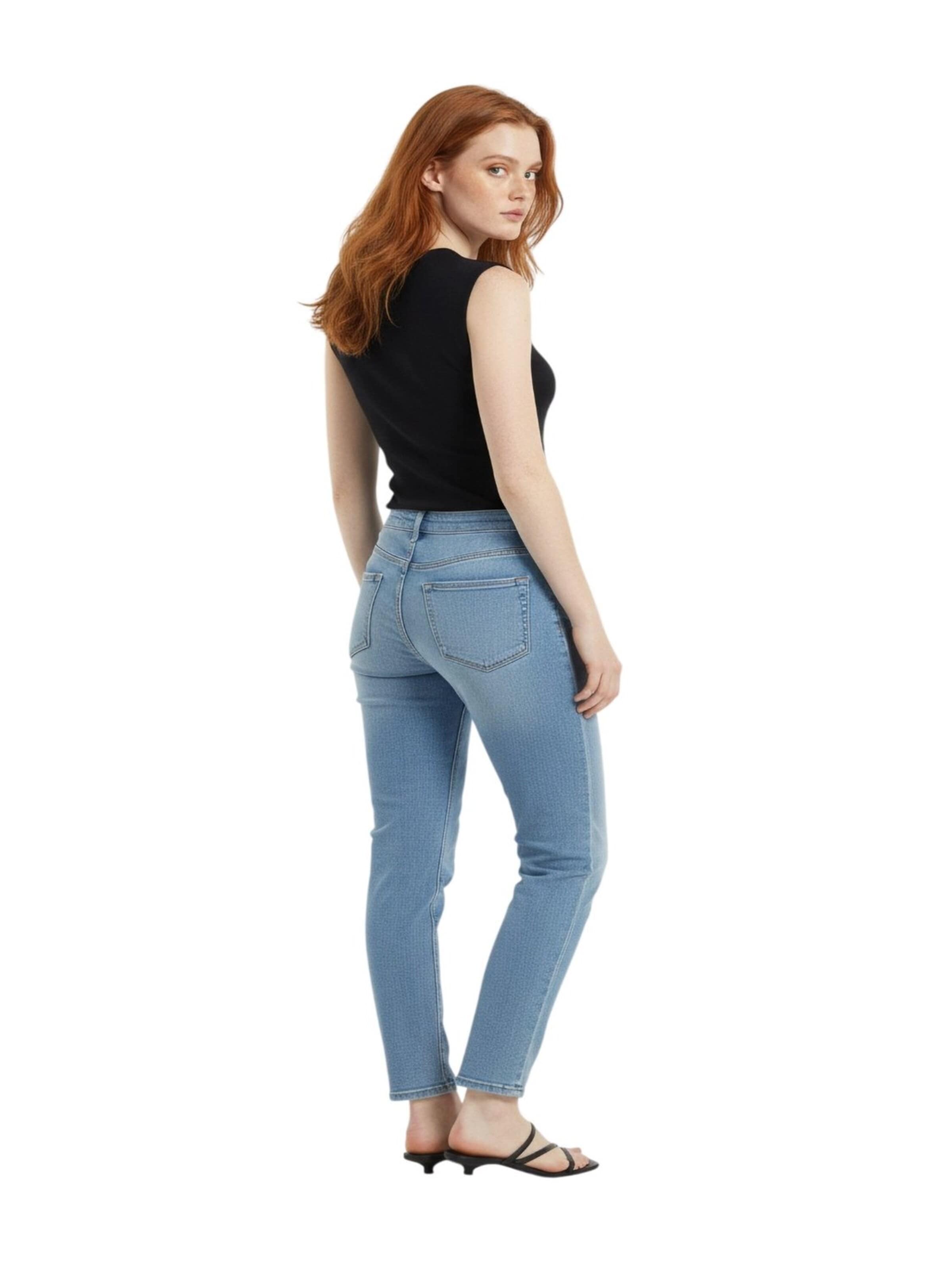 Alexa Dash Top – černá