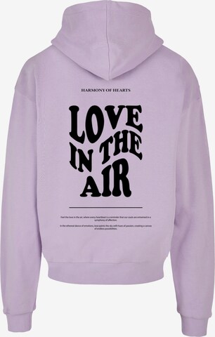 Merchcode Sweatshirt 'Love In The Air' in Lila