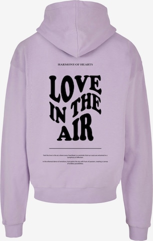 Merchcode Sweatshirt 'Love In The Air' in Lila