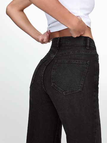 Pull&Bear Wide leg Jeans i svart