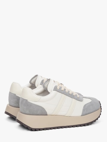 ES8 - Zapatillas deportivas bajas '7706' en beige