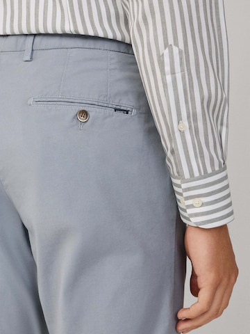 Coupe slim Pantalon chino 'Kensington' Hackett London en bleu