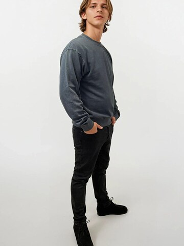 A Question Of (AQO) Sweatshirt 'Acid' i blå