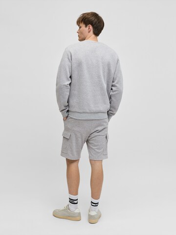 JJ Rebel Štandardný strih Kapsáče 'JREBGORM' - Sivá