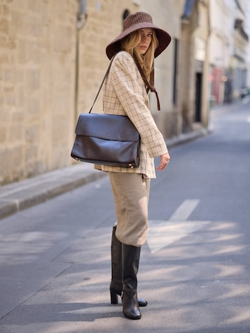 L37 HANDMADE SHOES Ročna torbica 'AFTER HOURS ACCESS' | rjava barva