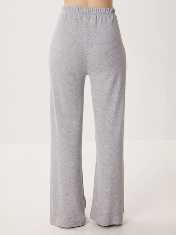 Pantaloncini da pigiama 'Lounge-Hosen' di Happiness İstanbul in grigio