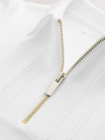 Pulover de la Next pe alb