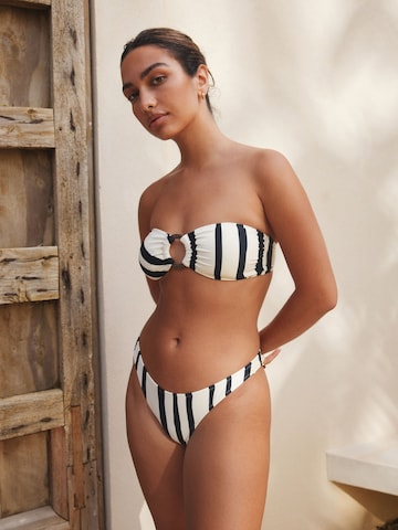 Next Bandeau Góra bikini w kolorze czarny