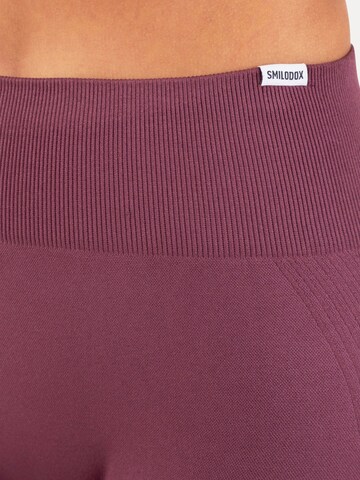Coupe slim Leggings 'Vonda' Smilodox en violet