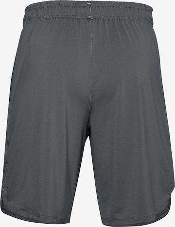 UNDER ARMOUR Loosefit Sportshorts in Grau