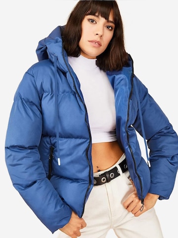 Bianco Lucci - Casaco de inverno em azul: frente