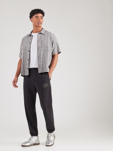 GAP Tapered Byxa i svart