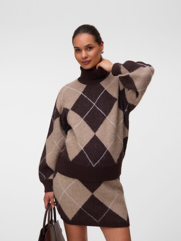 Vero Moda Maternity - Jersey 'VMMDarla' en marrón: frente