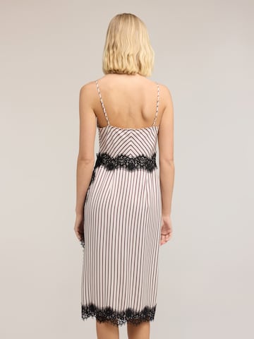 MOTIVI Kleid‌‌‌‌‌‌‌‌ in Schwarz