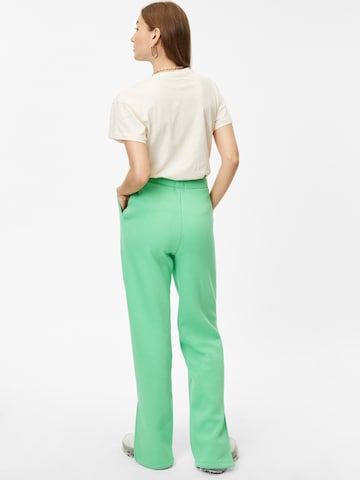 NA-KD Regular Pants 'Josefine' in Green