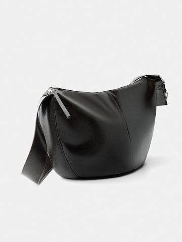Bershka Shoulder Bag in Brown