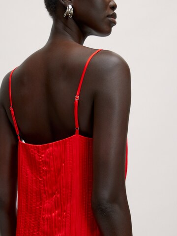 EDITED Jurk 'Rebekka' in Rood