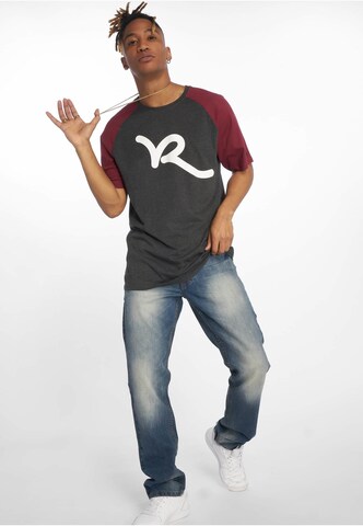 ROCAWEAR Majica 'Bigs' | siva barva