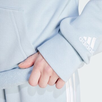 ADIDAS SPORTSWEAR Sports sweatshirt 'Essentials Linear' in Blue