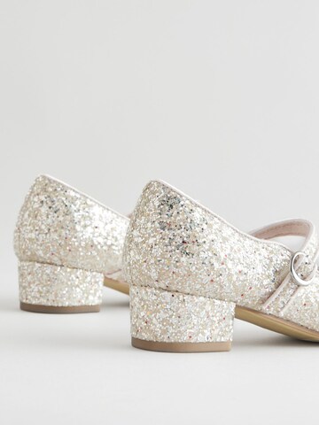 Next Low shoe in Beige