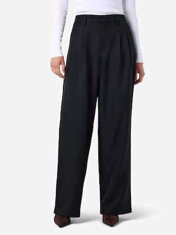 Loosefit Pantaloni con pieghe 'NMDaili' di Noisy may in nero: frontale