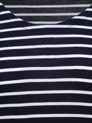 Gap Petite T-shirt i blå