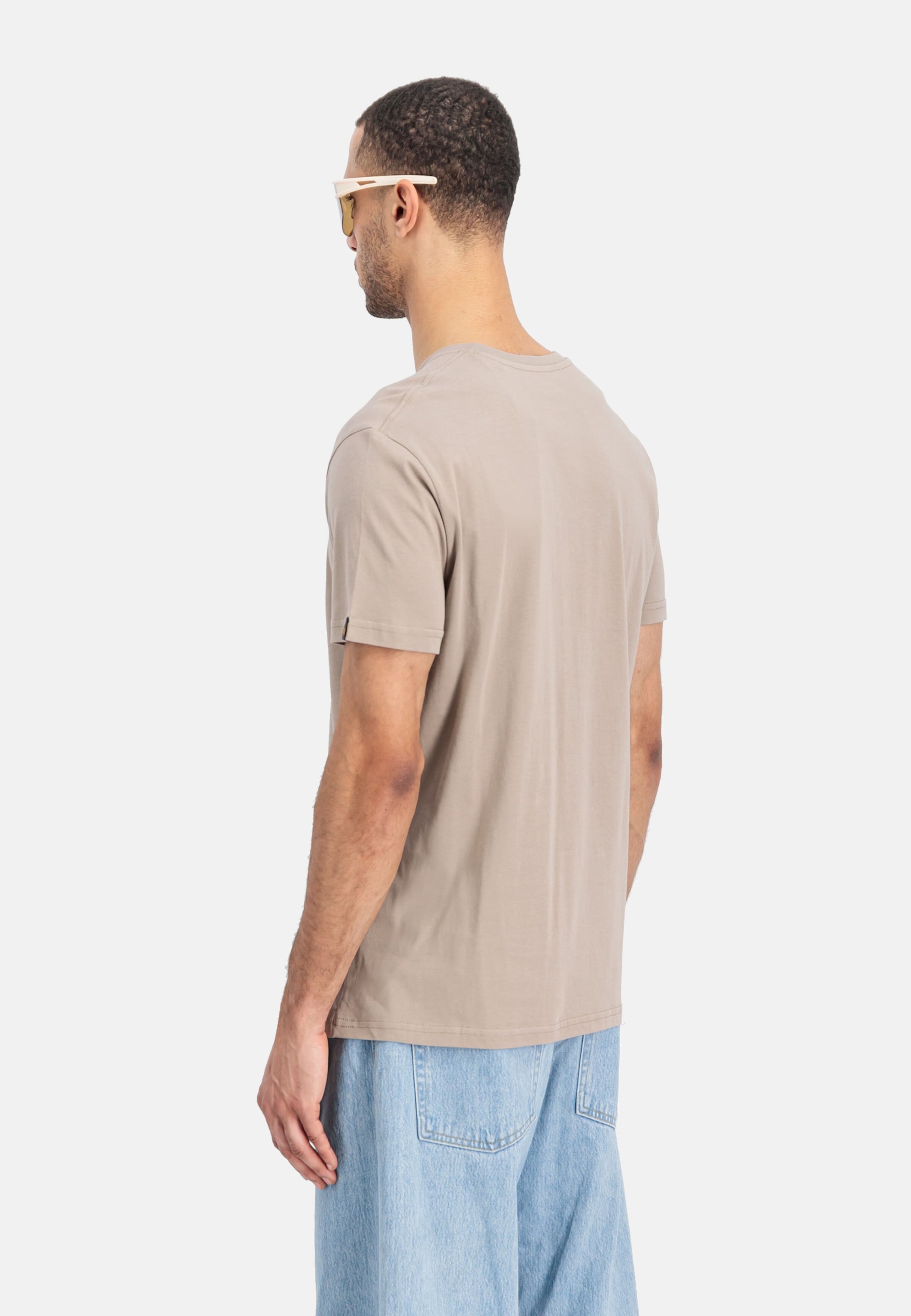 ALPHA INDUSTRIES T-Shirt 'Basic' in Beige