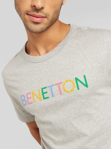 UNITED COLORS OF BENETTON Тениска в сиво