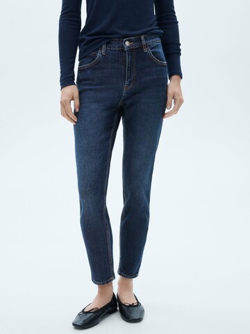 Slimfit Jeans de la MANGO pe albastru: față