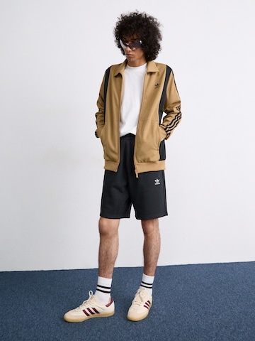 ADIDAS ORIGINALS Свободный крой Штаны 'Trefoil Essentials' в Черный