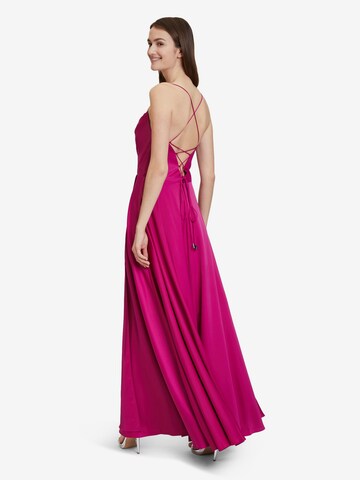 Robe de soirée Vera Mont en rose