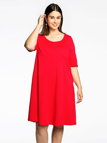 Yoek Jurk ' COTTON ' in Rood: voorkant