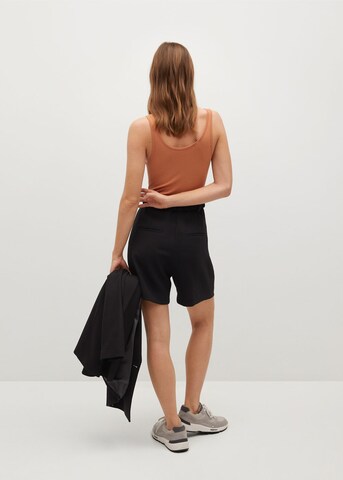 MANGO Loosefit Kalhoty – černá