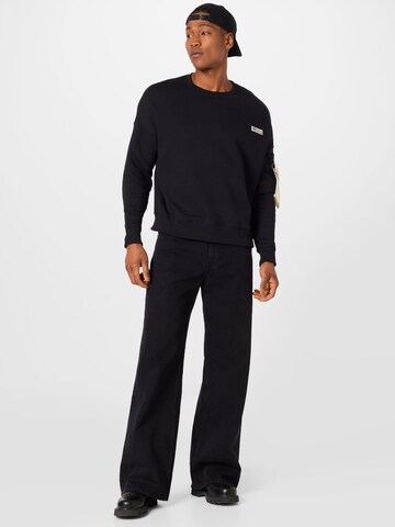 ALPHA INDUSTRIES Sweatshirt in Black