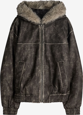 Bershka Välikausitakki värissä musta: etupuoli