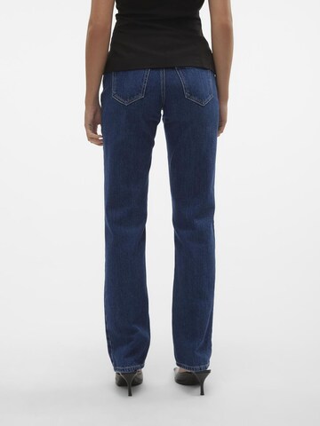 VERO MODA Regular Jeans 'PAM' in Blauw