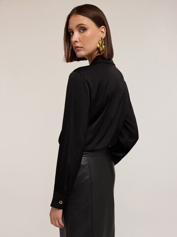 MOTIVI - Blusa en negro