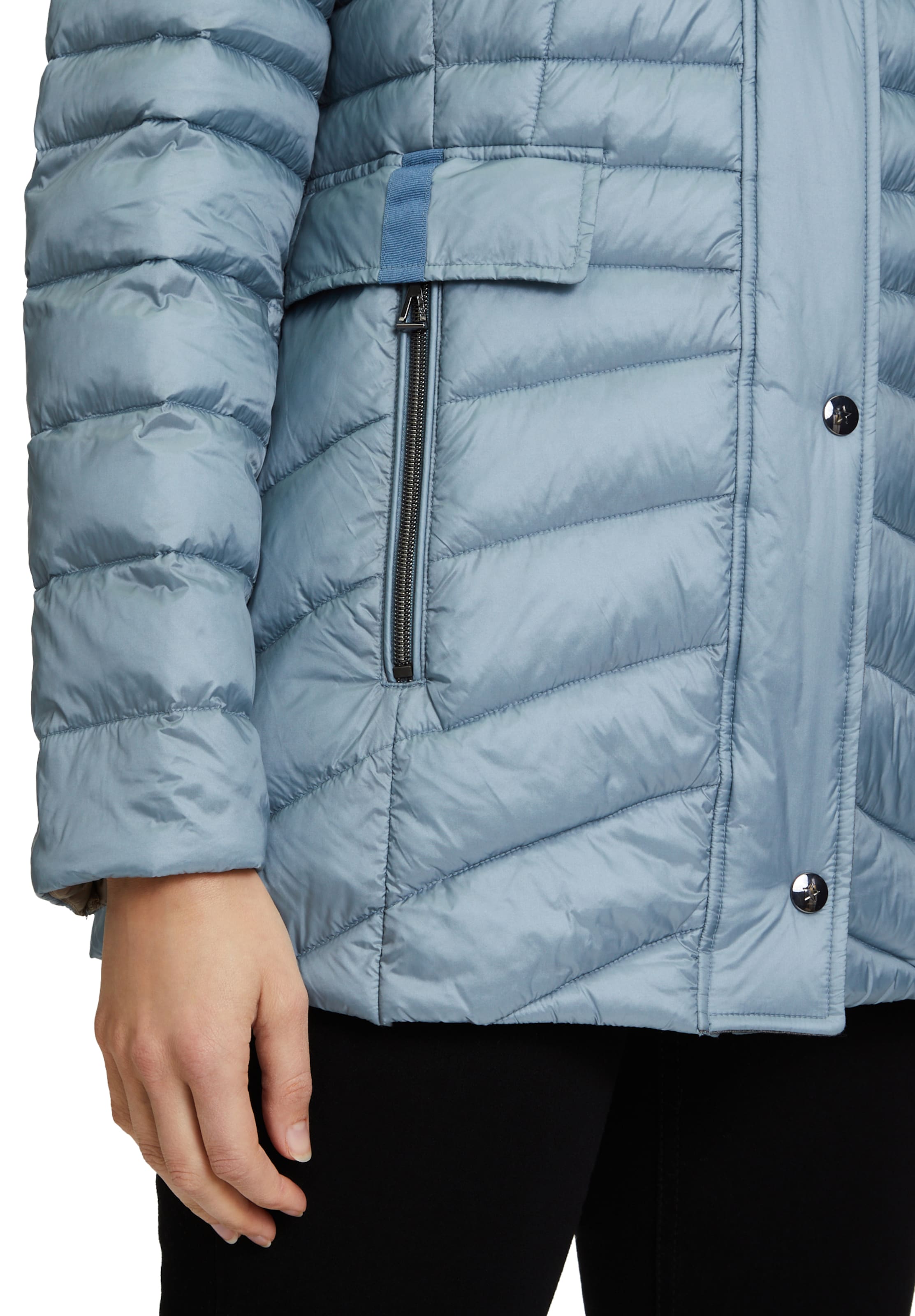 GIL BRET Performance Jacket in Blue