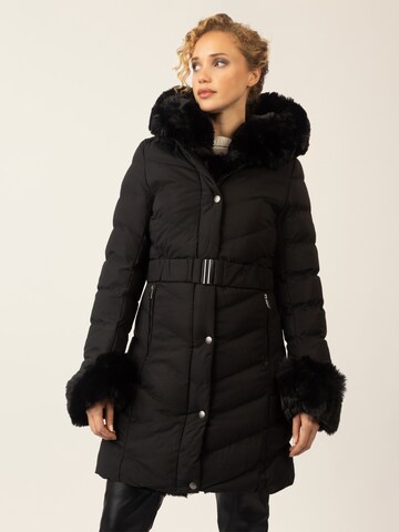 APART Winterjacke in Schwarz: Vorderseite