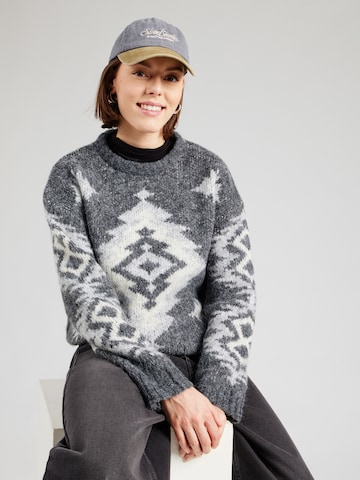 ONLY Sweater 'ONLAZU' in Grey: front