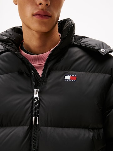Geacă de iarnă 'Alaska' de la Tommy Jeans pe negru