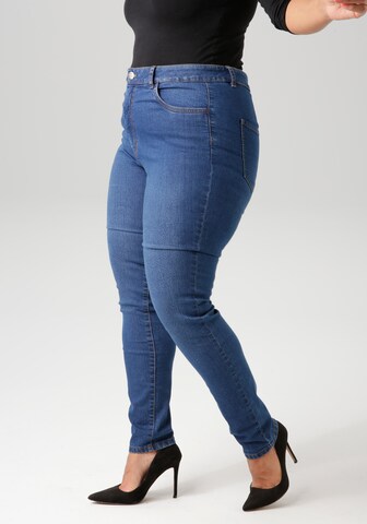 Aniston Skinny Jeans in Blue